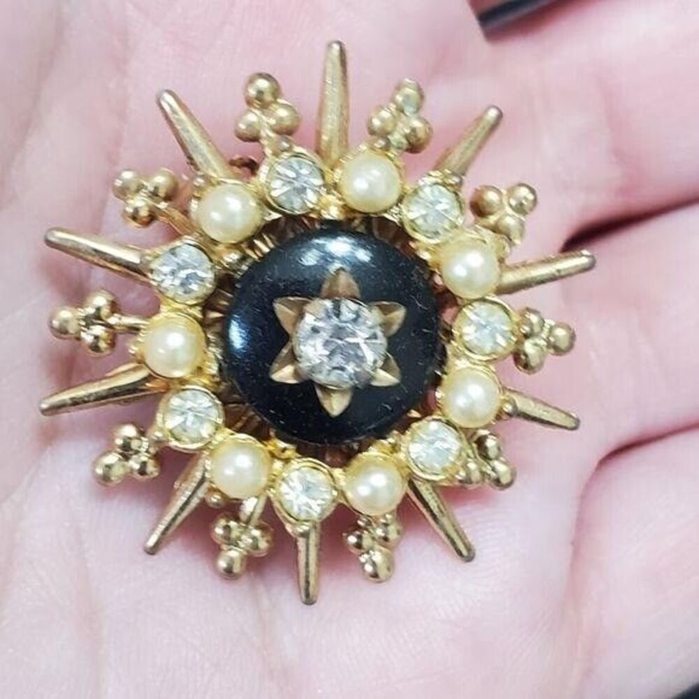 Vintage gold tone burst brooch rhinestone pearl starburst